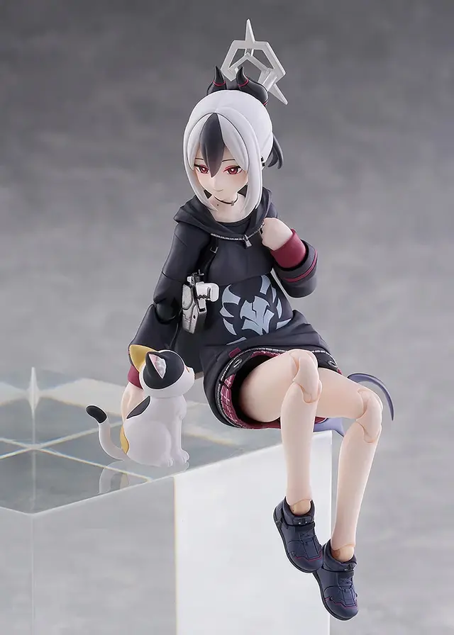 『ブルアカ』鬼方カヨコのfigmaが魅力にあふれてる！「戦闘顔」「照れ顔」や「しゃがみスカート」など様々な差し替えパーツを用意