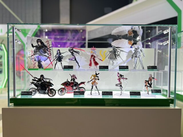 微笑むパジャマノア＆水着ユカリ、造形の完成度がすごい！『ブルアカ』スケールフィギュアの原型をコトブキヤが初公開
