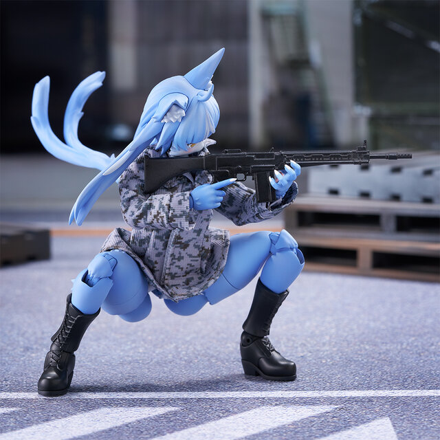 自衛隊公式キャラ「おまねこ」がプラモデルになった!“刺さる要素”をふんだんに盛り込んだ激かわ猫、ただし“オス”である