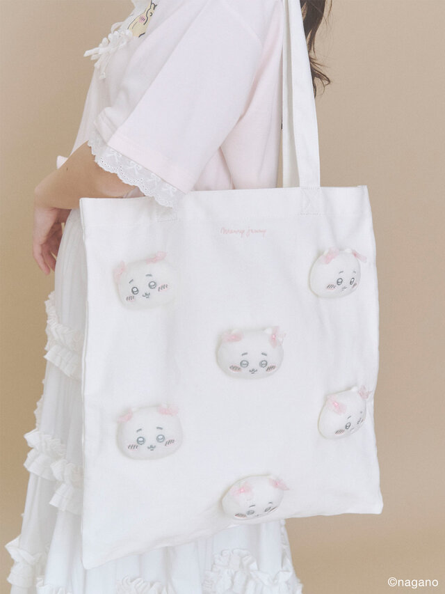 「ちいかわ」ガーリーなスペシャルコレクション!お顔たっぷりのぬいぐるみトートほか、フリルやリボンが可愛いTシャツなど先行販売