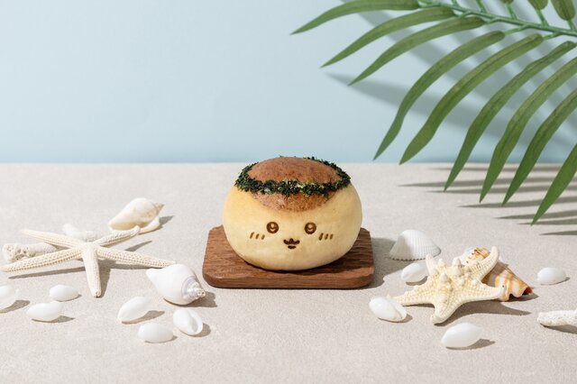 「映画ちいかわ 人魚の島のひみつ」公開記念！「ちいかわベーカリー」限定パンが登場、オリジナルコースター配布も