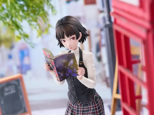 『ペルソナ５ ザ・ロイヤル』ポンコツ尾行シーンの「新島真」フィギュアが可愛い！手にした月刊誌で隠している表情に注目