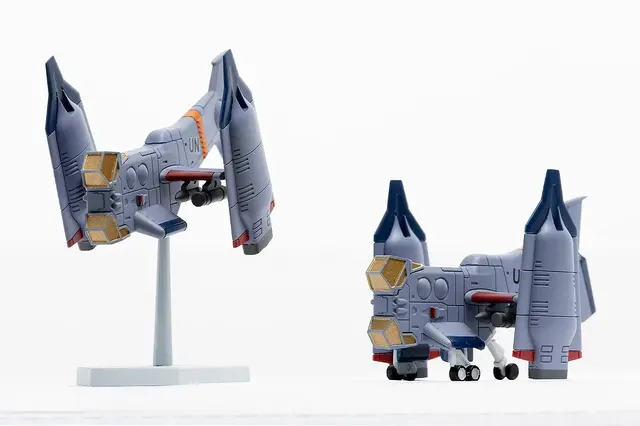 「ヱヴァ新劇場版」より航空支援機「YAGR-3B」がキット化！2機セットでランディングギアや、飛行状態で展示できるスタンドも付属