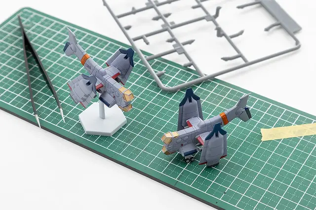 「ヱヴァ新劇場版」より航空支援機「YAGR-3B」がキット化！2機セットでランディングギアや、飛行状態で展示できるスタンドも付属