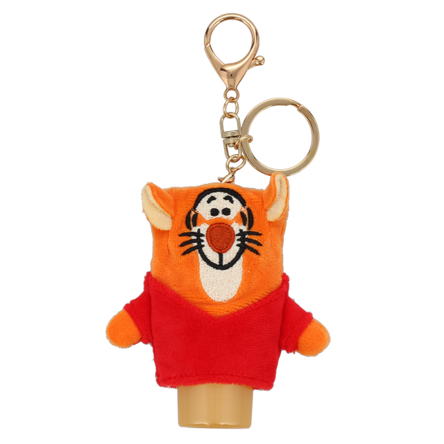 「くまのプーさん」原作100周年を記念した新グッズ「赤シャツフレンズシリーズ」が可愛い！ 前髪クリップやキーチャーム、「おきがえハンドクリーム」などラインナップ