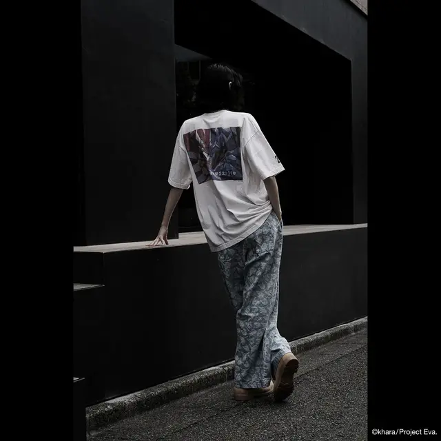 「新世紀エヴァンゲリオン」より「瞬間、心、重ねて」や「魂のルフラン」をフィーチャー！質感までこだわった高級Tシャツが8月7日発売