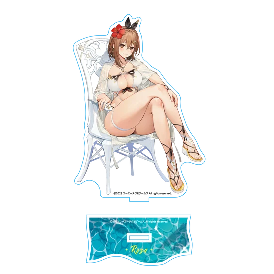 思わず太ももに目が行く水着姿のライザとクラウディア！ 「コミケ108」に「ライザのアトリエ ASMR」テーマのブースが出展ーアクスタや限定“たる”ボイスASMRカードも