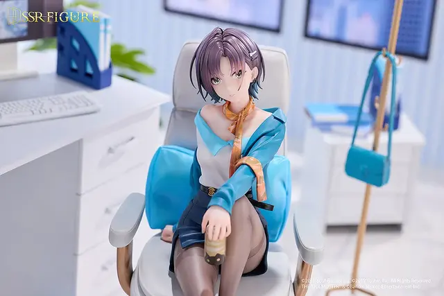 大人びた雰囲気のOLスタイル！『シャニマス』×『雀魂』コラボの「樋口円香」フィギュアが予約開始ー並べて飾りたい「浅倉透」も再受注