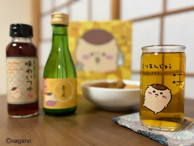「ちいかわ」くりまんじゅうの「だし割りセット」が11月10日発売！特別デザインの日本酒や専用カップで、“だし割り”を手軽に体験