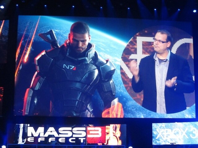 「MASS EFFECT3」は音声認識で会話できる