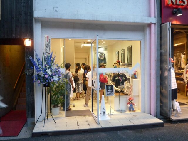 平日でしたが非常に賑わっていました