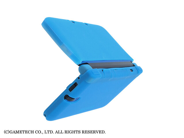 ゲームテック、ニンテンドー3DS LL用セミハードポーチとカバー3種の新色を発売