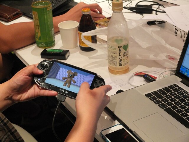 ほぼ徹夜の追い込みで完成を目指す！「PlayStation Mobile GameJam 2013 Summer」2日目中間発表レポート