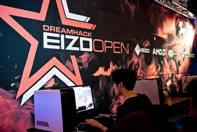 DreamHackの様子 Photo by Carl Oscar Aaro.