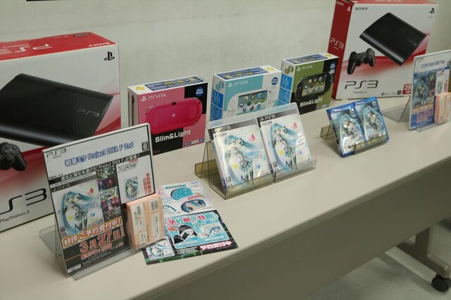 内海氏発売延期についてコメント、『初音ミク -Project DIVA- F 2nd』全国体験会の秋葉原回レポ