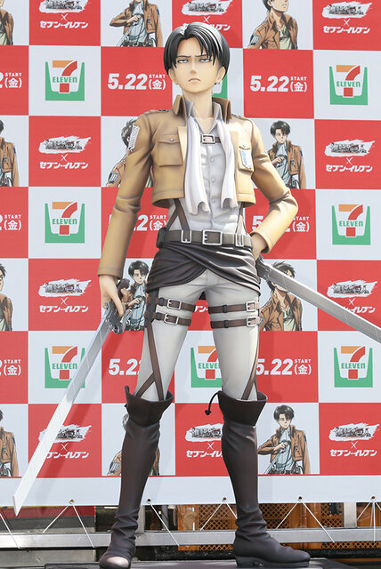 リヴァイ等身大フィギュア