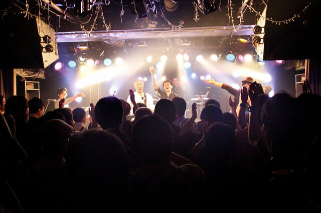 【レポート】STGファンのハートをがっちり掴んで離さない「HEAVY METAL RAIDEN」と「佐藤豪バンド」の対バンライブ