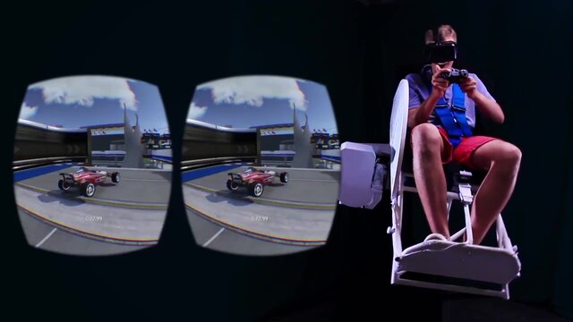 ゲームに合わせて360度動く“VR体験連動”チェアー「MMOne」まもなくお披露目