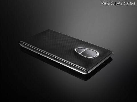 さすがに手が出ない……。150万円の高級スマホ！ 世界最高水準のセキュリティ性能を搭載