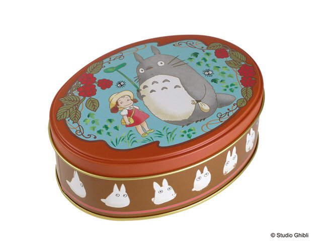 「となりのトトロ　ルピシア茶葉缶 焙じ茶　大トトロとメイ」各1,800円（税別）(C) Studio Ghibli(C) 1989 Eiko Kadono - Studio Ghibli - N
