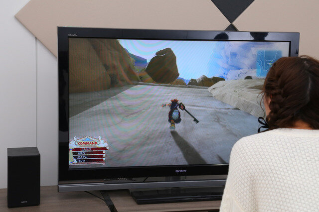 『キングダムハーツIII』をプレイする伊波杏樹さん