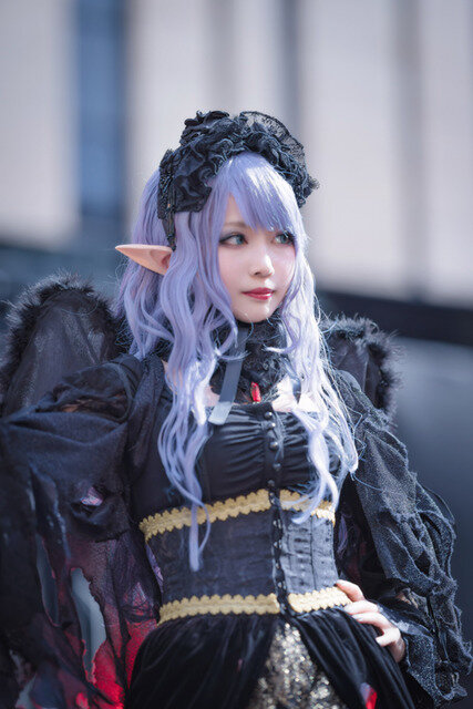 宇垣美里、銀髪人狼コスで魅了！ 人気レイヤーゆう＆シスルと語る、メイクのポイントは？【写真35枚】