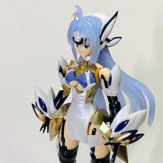 プラキット「KOS-MOS Ver.4」がEXコーティングで登場！設立20周年のモノリスソフトが手掛ける名作に思いを馳せる