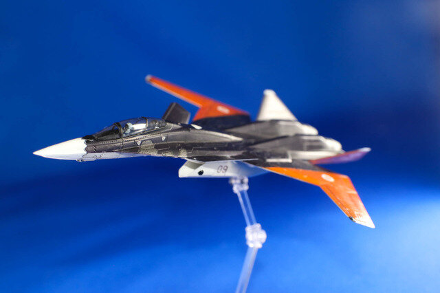 『エースコンバット7』コトブキヤ1/144「X-02S」レビュー…ディテール強化とロール軸追加で展示しやすさも向上！【ゲーム系プラモって実際どう？】